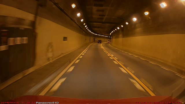 トンネル内の撮影