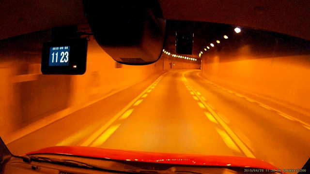 GoSafe 200トンネル内の映像